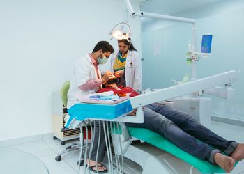 The-dental-specialists-Invisalign-treatment-clinic-Lakdikapul-hyderabad-Telangana-3