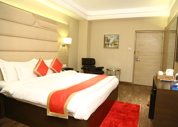 The-fern-residency-4-star-hotels-Amritsar-Punjab-2