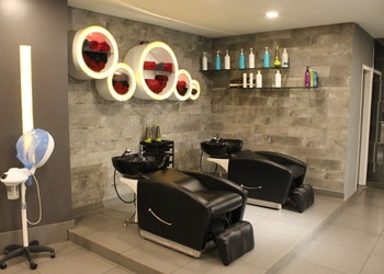 The-glam-house-Beauty-parlour-Shastri-nagar-kanpur-Uttar-pradesh-3