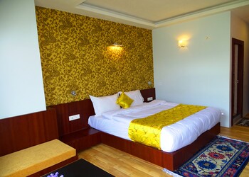 The-golden-crest-hotel-3-star-hotels-Gangtok-Sikkim-2