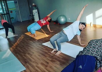 The-happy-stretch-Yoga-classes-Chandigarh-Chandigarh-3
