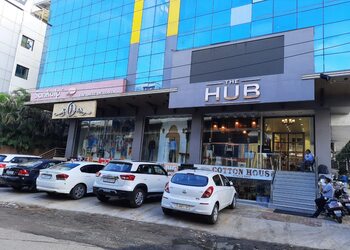 The-hub-Clothing-stores-Sayajigunj-vadodara-Gujarat-1