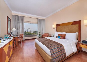 The-lalit-ashok-5-star-hotels-Bangalore-Karnataka-2