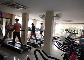 The-world-gym-fitness-centre-Gym-Indore-Madhya-pradesh-2