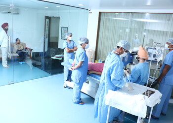 Thind-eye-hospital-Eye-hospitals-Adarsh-nagar-jalandhar-Punjab-3