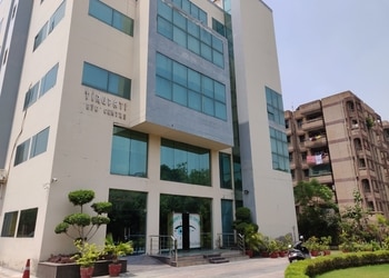 Tirupati-eye-centre-Eye-hospitals-Sector-15a-noida-Uttar-pradesh-1