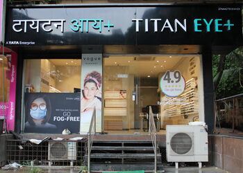 Titan-eyeplus-Opticals-Chembur-mumbai-Maharashtra-1