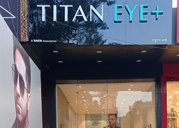 Titan-eyeplus-Opticals-Civil-lines-allahabad-prayagraj-Uttar-pradesh-1