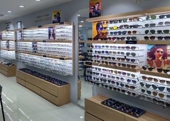 Titan-eyeplus-Opticals-Kuvempunagar-mysore-Karnataka-2