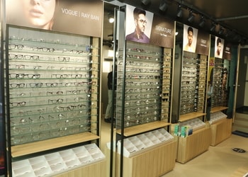 Titan-eyeplus-Opticals-Sector-10-bhilai-Chhattisgarh-2