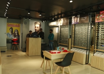 Titan-eyeplus-Opticals-Sector-10-bhilai-Chhattisgarh-3