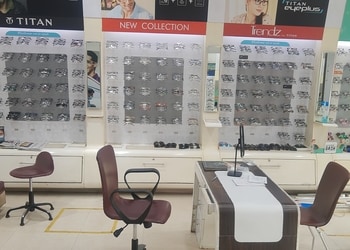 Titan-eyeplus-Opticals-Sector-4-bokaro-Jharkhand-2