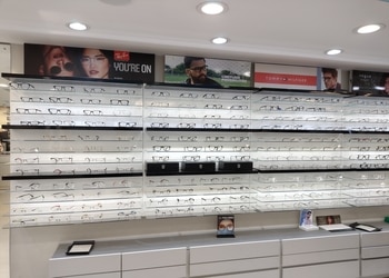 Titan-eyeplus-Opticals-Vikas-nagar-ranchi-Jharkhand-2