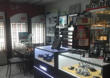 Topcon-eye-jewels-Opticals-Manduadih-varanasi-Uttar-pradesh-2