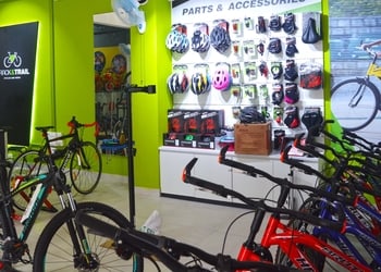 Track-and-trail-Bicycle-store-Paltan-bazaar-guwahati-Assam-2