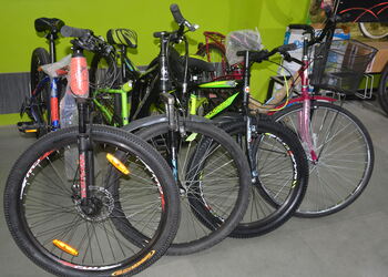 Track-trail-vivek-cycle-stores-Bicycle-store-Nanded-Maharashtra-3