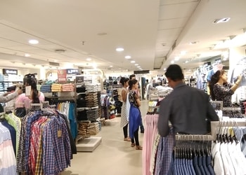Trends-Clothing-stores-Basanti-colony-rourkela-Odisha-2