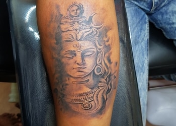 Tribal-tattoo-Tattoo-shops-Chamrajpura-mysore-Karnataka-3