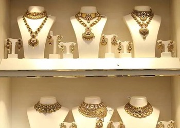 Tribhovandas-bhimji-zaveri-Jewellery-shops-Athwalines-surat-Gujarat-3