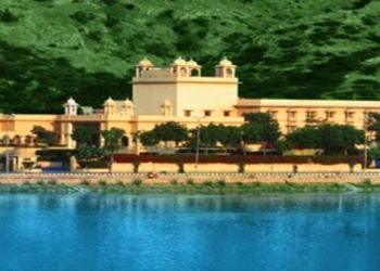 Trident-hotel-5-star-hotels-Jaipur-Rajasthan-1