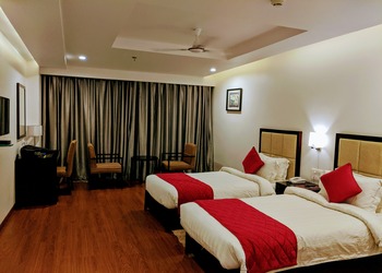 Triguna-clarks-inn-3-star-hotels-Kurnool-Andhra-pradesh-2