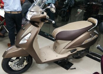 Tvs-priyanka-Motorcycle-dealers-Navi-mumbai-Maharashtra-3