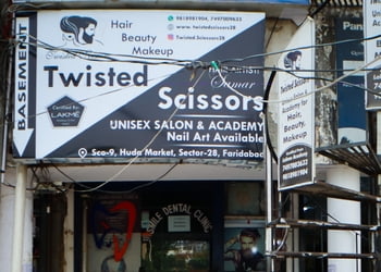 Twisted-scissors-unisex-saloon-Beauty-parlour-Sector-28-faridabad-Haryana-1