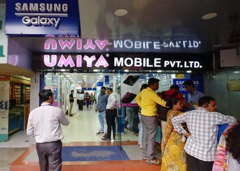 Umiya-mobile-pvt-ltd-Mobile-stores-Bhaktinagar-rajkot-Gujarat-1