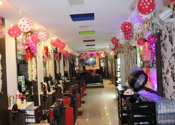 Unique-hair-beauty-family-salon-Beauty-parlour-Uttarpara-hooghly-West-bengal-2