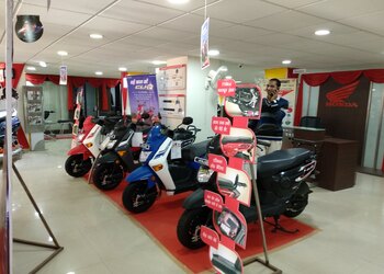 Universal-honda-Motorcycle-dealers-Sukhdeonagar-ranchi-Jharkhand-3