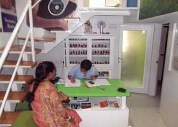 Urjaa-homeopathic-centre-Homeopathic-clinics-Versova-mumbai-Maharashtra-3