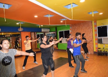 Ustayfit-gym-slimming-and-physio-therapy-center-Gym-Master-canteen-bhubaneswar-Odisha-2