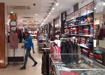 Vakil-garments-Clothing-stores-Hisar-Haryana-3