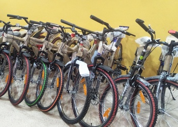 Varalaxmi-cycle-distrbutors-Bicycle-store-Karimnagar-Telangana-1