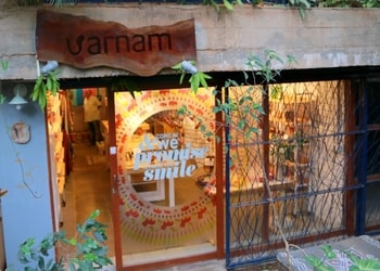 Varnam-craft-collective-Gift-shops-Indiranagar-bangalore-Karnataka-1