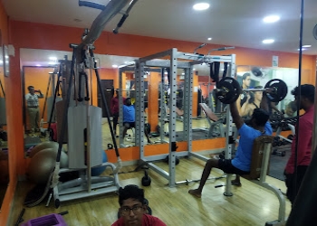 Vars-hi-tech-gym-unisex-fitness-centre-Gym-Porur-chennai-Tamil-nadu-1