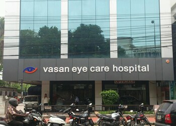 Vasan-eye-care-hospital-Eye-hospitals-Ernakulam-Kerala-1
