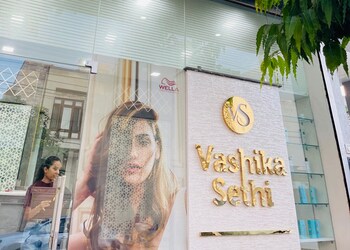 Vashika-sethi-makeovers-Bridal-makeup-artist-Adarsh-nagar-jaipur-Rajasthan-1
