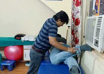 Vashishtha-incentive-physical-healthcare-rehab-center-Physiotherapists-Gurugram-Haryana-3