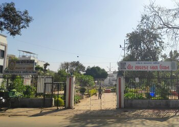 Veer-savarkar-udhyan-Public-parks-Vadodara-Gujarat-1