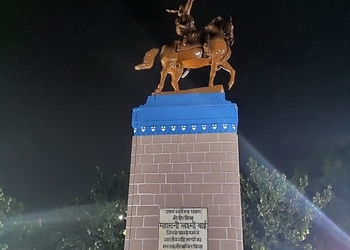 Veerangna-maharani-laxmi-bai-park-Public-parks-Jhansi-Uttar-pradesh-1