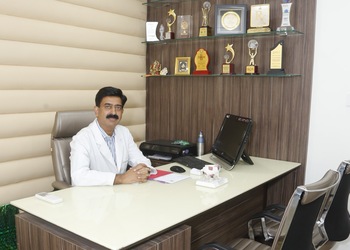 Viaan-eye-retina-centre-Eye-hospitals-Sector-44-gurugram-Haryana-2