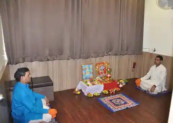 Vijay-dwivedi-Astrologers-Pratap-nagar-nagpur-Maharashtra-3