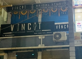 Vincit-family-salon-Bridal-makeup-artist-Chilika-ganjam-Odisha-1