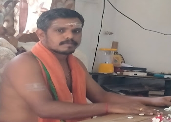Vinod-panikkar-astrologer-Vastu-consultant-Malappuram-Kerala-1