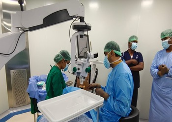 Vinoth-eye-care-hospital-Eye-hospitals-Tiruchirappalli-Tamil-nadu-3