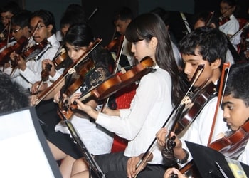 Violin-brothers-school-of-music-Music-schools-Saltlake-bidhannagar-kolkata-West-bengal-3