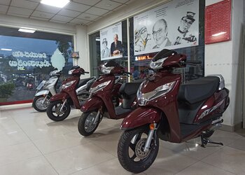 Vishnu-honda-Motorcycle-dealers-Mvp-colony-vizag-Andhra-pradesh-3