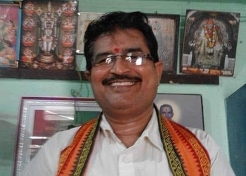 Vitthal-rajmouli-pandith-Palmists-Bhiwandi-Maharashtra-1