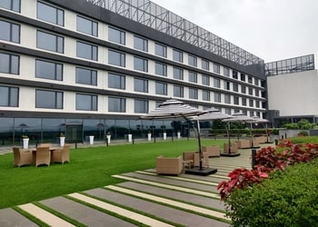 Vivanta-bhubaneswar-5-star-hotels-Bhubaneswar-Odisha-1